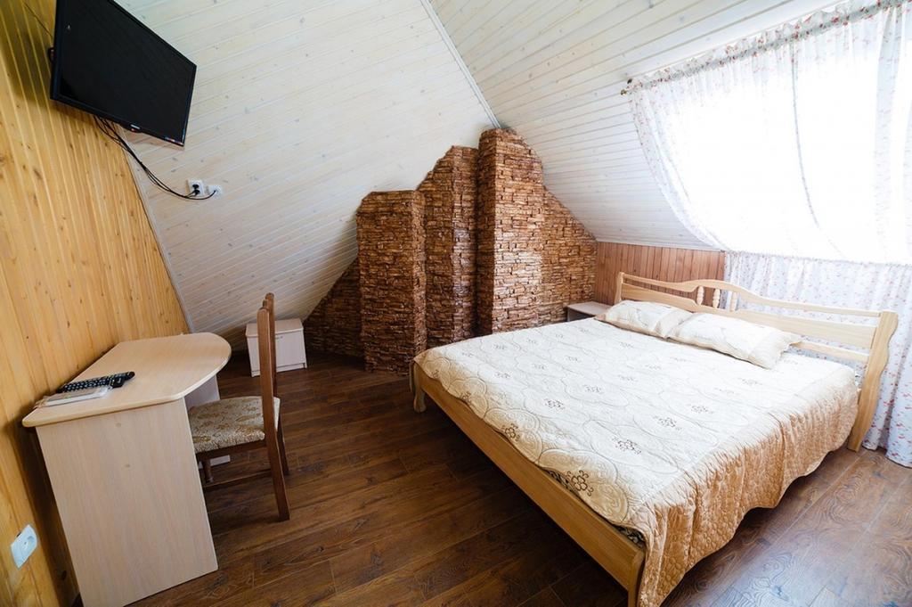 Corner House Hotel Lutsk Exterior photo